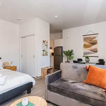 Wonderful New Studio Close To Mount Royal By Den Stays Montreal Habitación foto