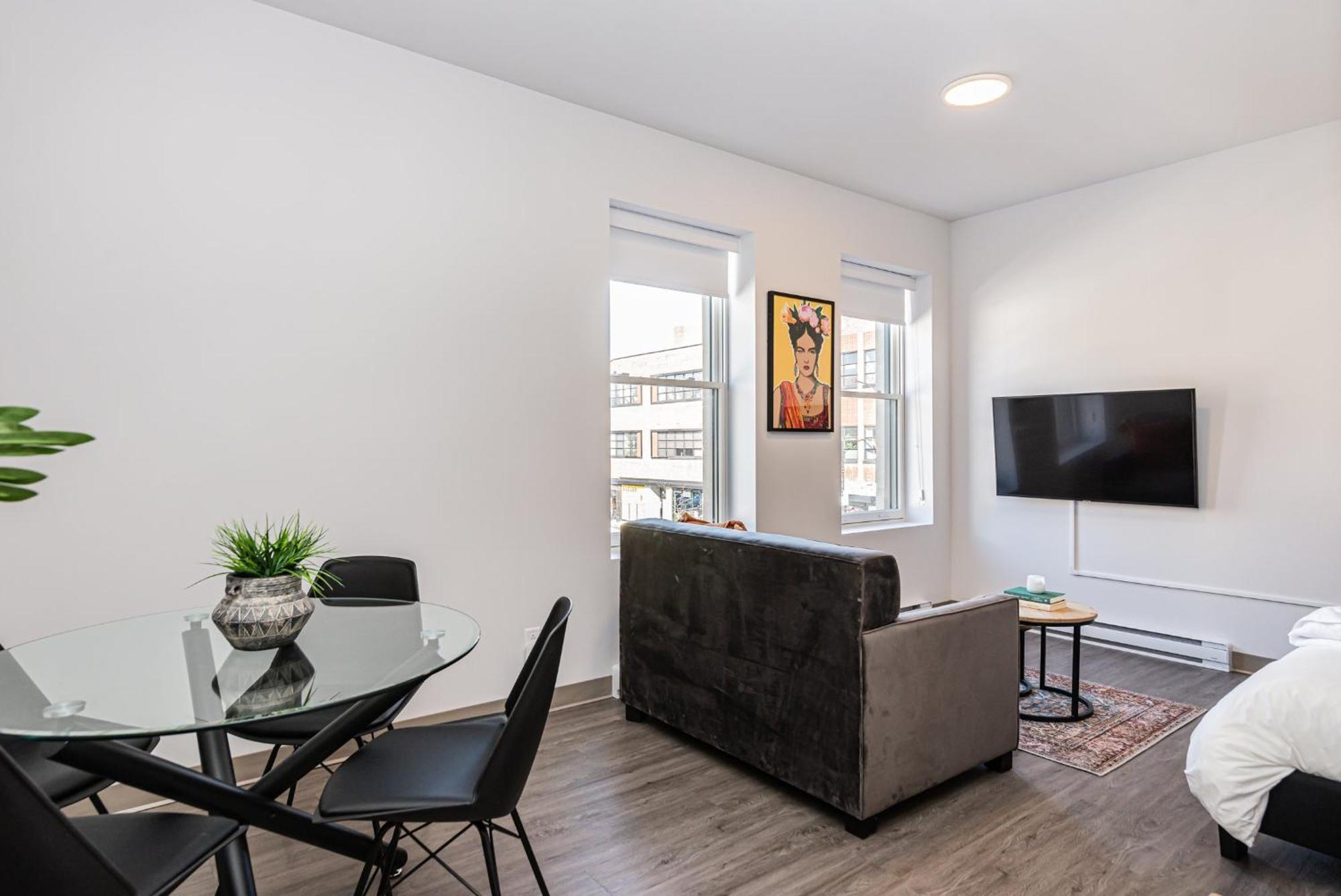 Wonderful New Studio Close To Mount Royal By Den Stays Montreal Habitación foto